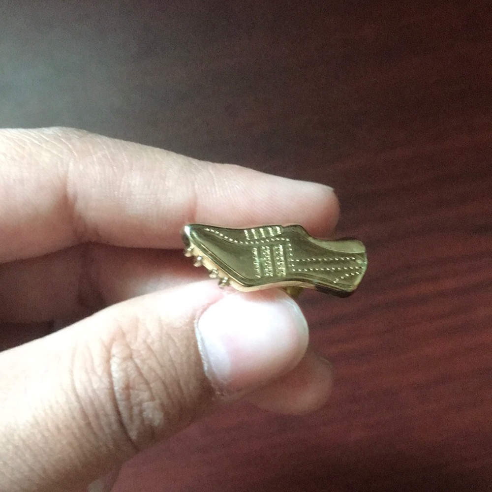 Gold clip for you hat